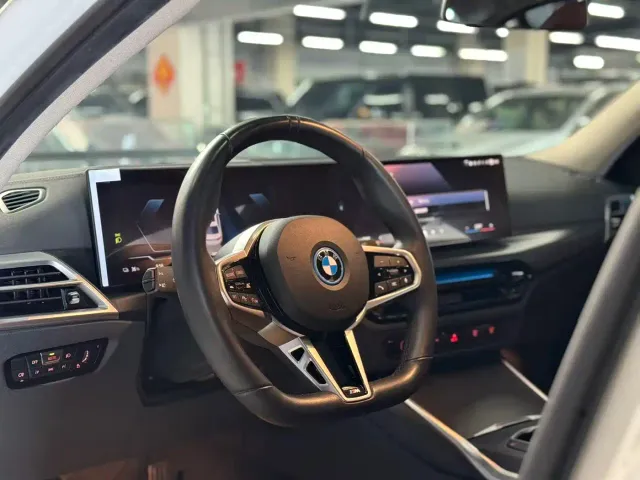 BMW i3 — Фото автомобиля 13