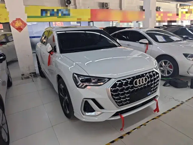 Audi Q3 — Фото автомобиля 3