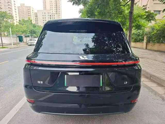 Li Auto L9 — Фото автомобиля 8