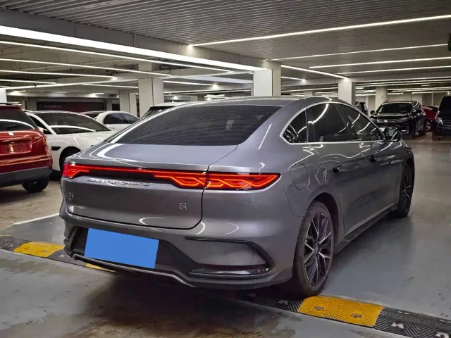 BYD Han — Фото автомобиля 15