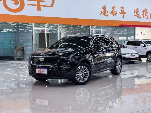 Фотография автомобиля — Cadillac XT4