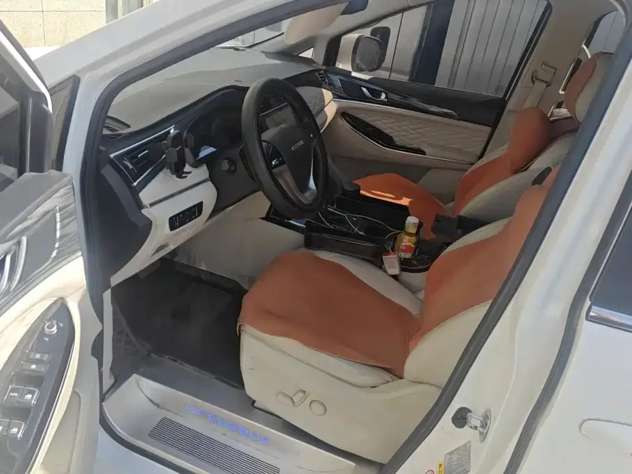 Changan Oshan Changan Oushang Kosai 2022 1.5T Automatic Business Edition — Фото автомобиля 9