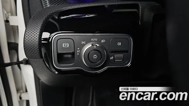 Mercedes-Benz A-Class W177 — Фото автомобиля 14