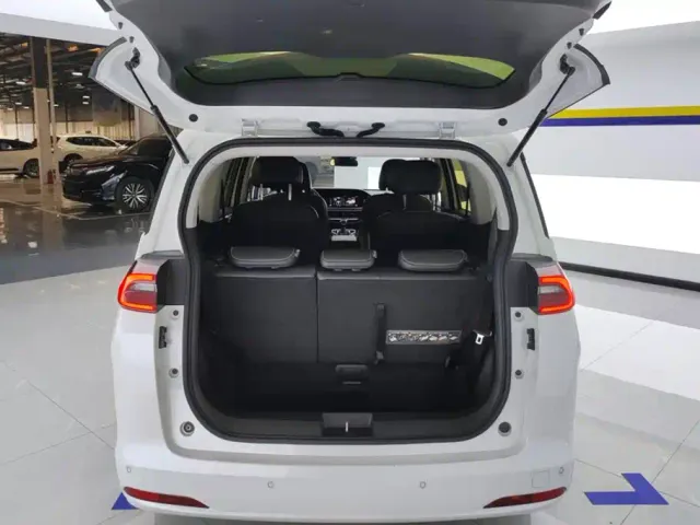 GAC Trumpchi M6 — Фото автомобиля 4