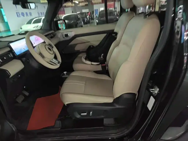 Baojun Yep — Фото автомобиля 14