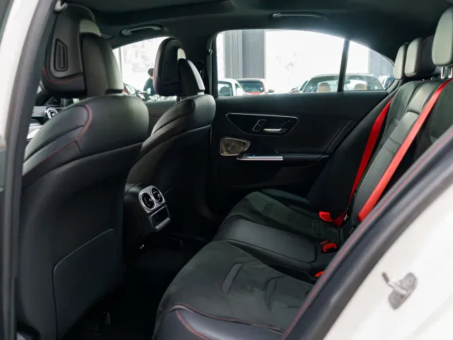 Mercedes-Benz C-Class AMG — Фото автомобиля 8