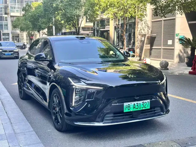 IM Motors LS6 — Фото автомобиля 3