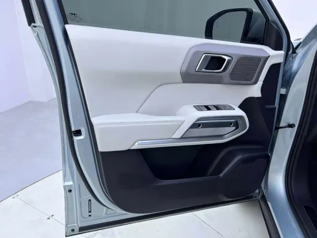 Fang Cheng Bao Titanium 3 2025 501KM AWD Smart Drive Ultra Edition — Фото автомобиля 15