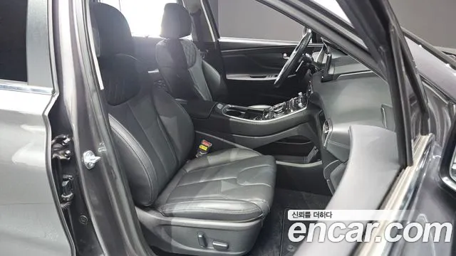 Hyundai Santafe — Фото автомобиля 12