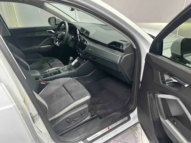 Audi Q3 — Фото автомобиля 19