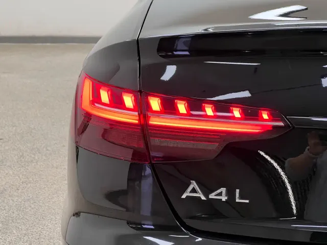 Audi A4L — Фото автомобиля 11