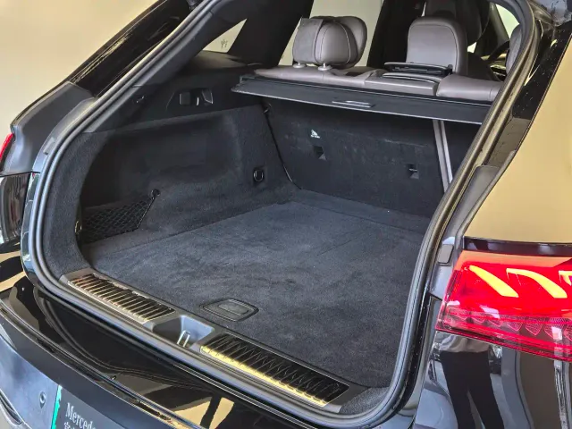 Mercedes-Benz EQE SUV — Фото автомобиля 7