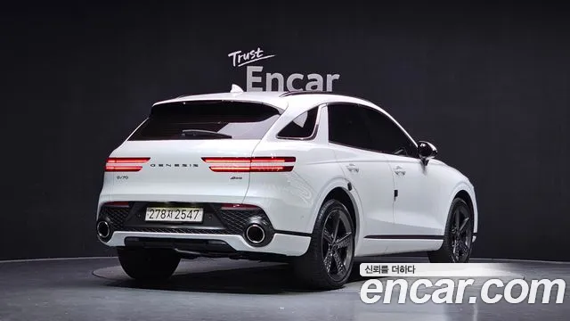 Genesis GV70 — Фото автомобиля 2