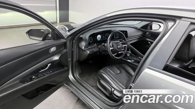 Hyundai AVANTE Avante (CN7) — Фото автомобиля 10