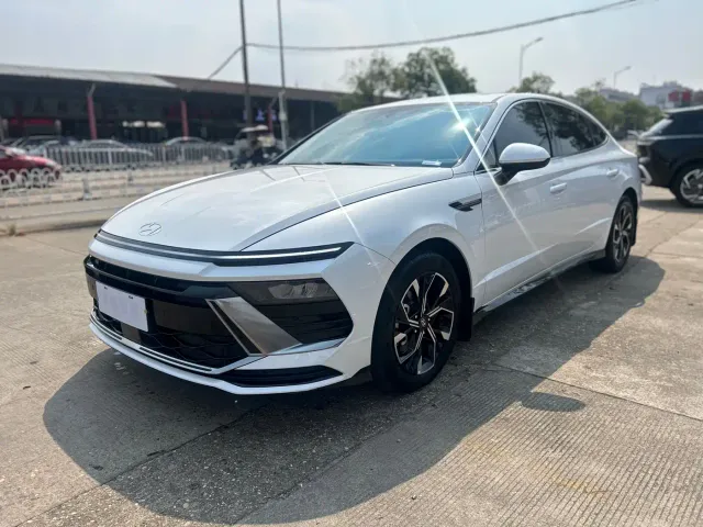 Hyundai Sonata — Фото автомобиля 2