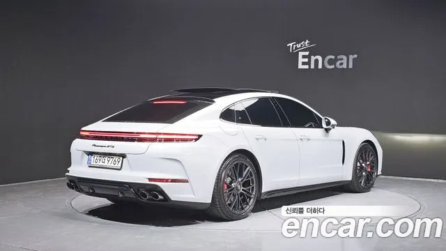 Porsche Panamera Panamera (976) — Фото автомобиля 2