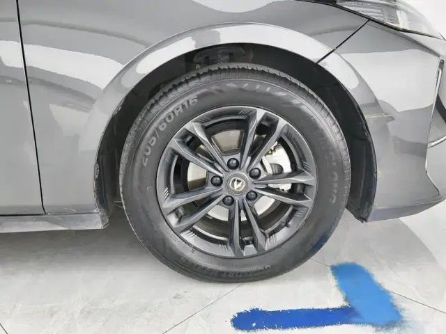 Changan Lamore — Фото автомобиля 6