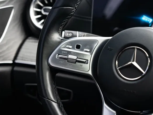 Mercedes-Benz CLS-Class — Фото автомобиля 10