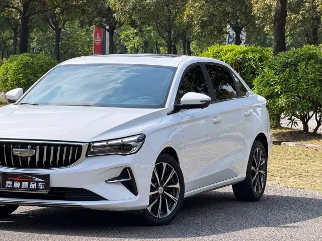 Geely Emgrand — Фото автомобиля 20