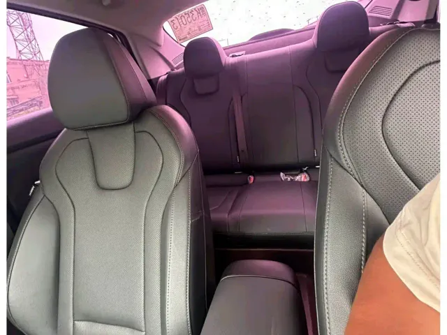 Hyundai Elantra — Фото автомобиля 12