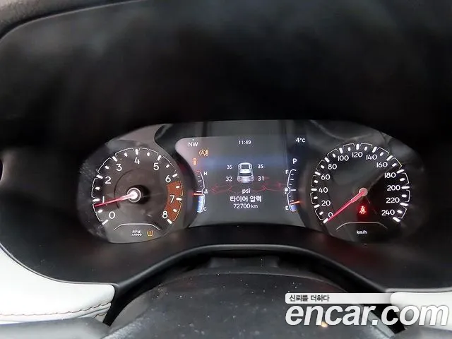 Jeep Compass 2nd Gen — Фото автомобиля 9
