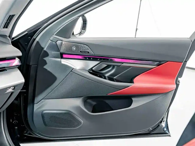 BMW i5 — Фото автомобиля 15