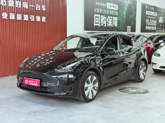Фотография автомобиля — Tesla Model Y