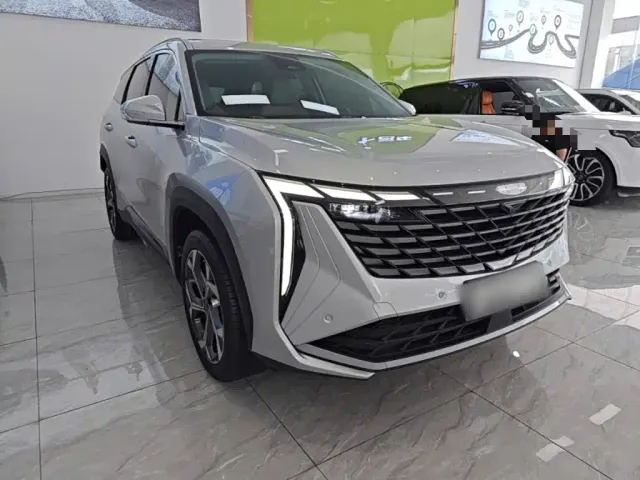 Geely Boyue L — Фото автомобиля 3