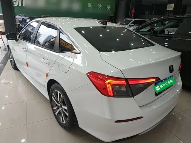 Honda Civic — Фото автомобиля 4