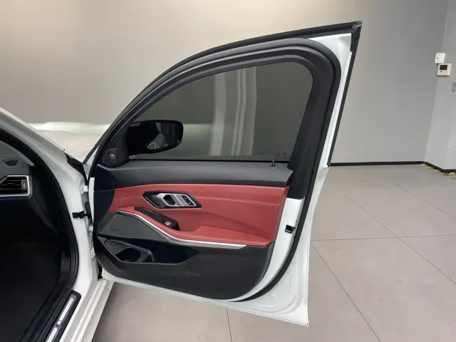 BMW 3 Series — Фото автомобиля 28