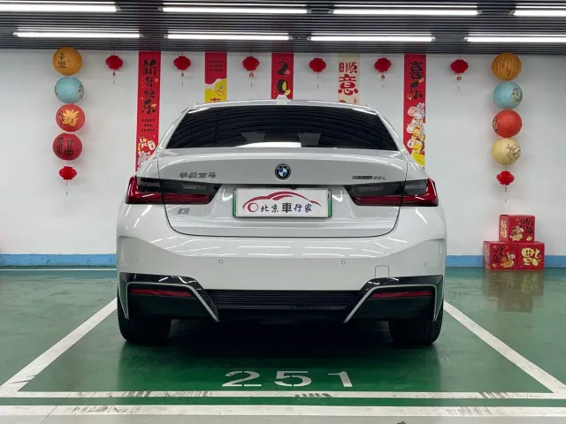 BMW i3 — Фото автомобиля 6