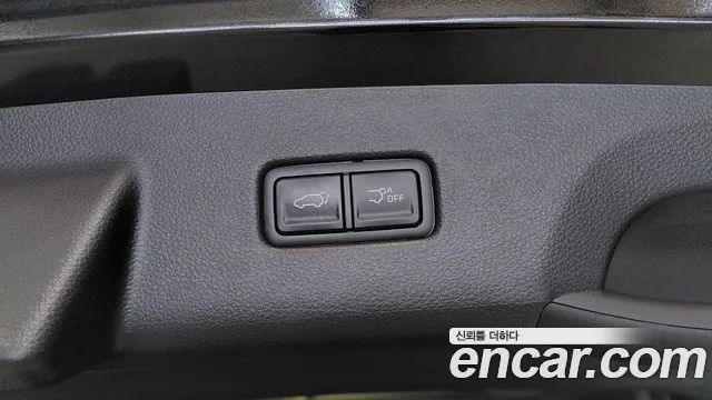 Kia Carnival Generation 4 — Фото автомобиля 24