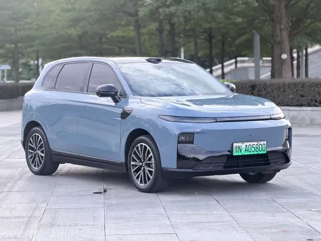 Leapmotor B10 — Фото автомобиля 3