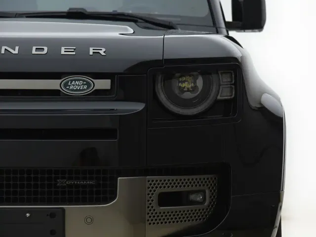Land Rover Defender — Фото автомобиля 6