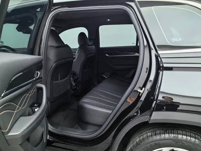 Geely Xingyue L — Фото автомобиля 16