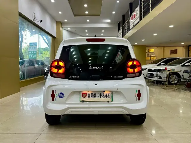 Roewe Clever — Фото автомобиля 5