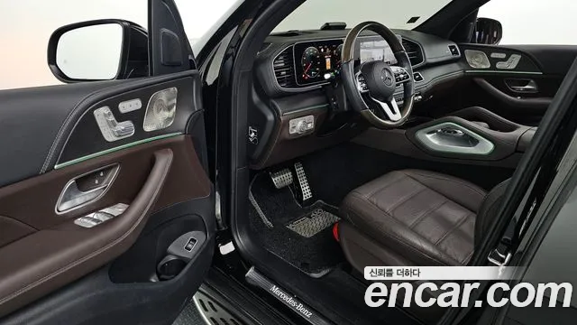Mercedes-Benz GLS-Class — Фото автомобиля 8