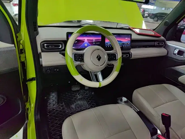 Baojun Yep — Фото автомобиля 9