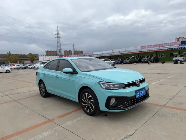 Volkswagen Lavida — Фото автомобиля 3