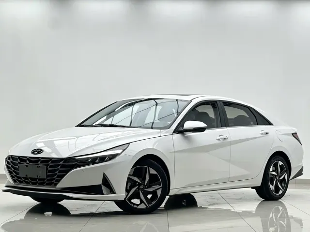 Фотография автомобиля — Hyundai Elantra