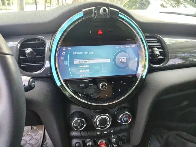 MINI Hatch — Фото автомобиля 12