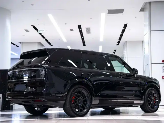 Zeekr 9X — Фото автомобиля 6