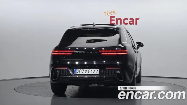 Genesis GV70 — Фото автомобиля 4
