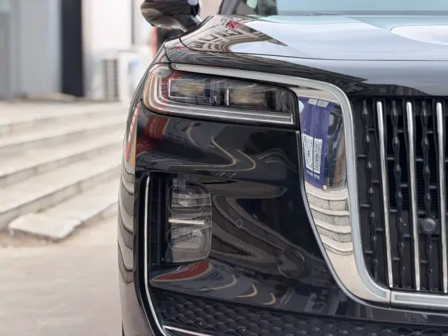Hongqi H9 — Фото автомобиля 6