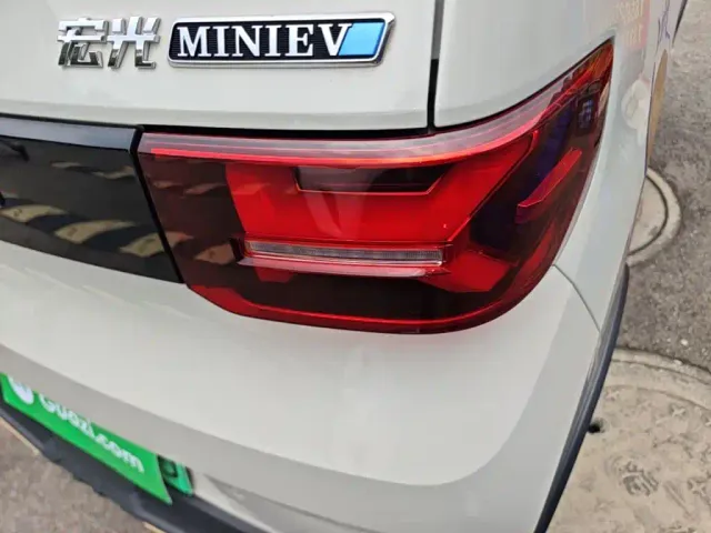 Wuling Hongguang Mini EV — Фото автомобиля 7
