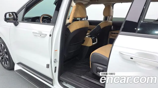 Kia Carnival 4th Gen — Фото автомобиля 18