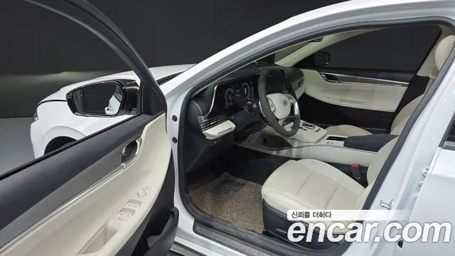 Hyundai Grandeur — Фото автомобиля 10