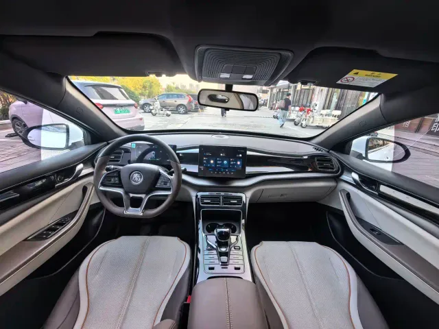 BYD Qin PLUS — Фото автомобиля 6