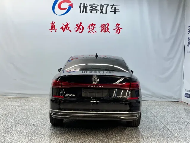 Volkswagen Passat — Фото автомобиля 17