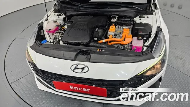 Hyundai Avante CN7 — Фото автомобиля 9